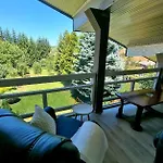 Riverside فيلة بيهاتش