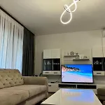 فيلة Riverside بيهاتش