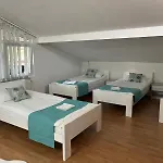 Riverside فيلة بيهاتش