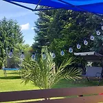 Riverside فيلة *